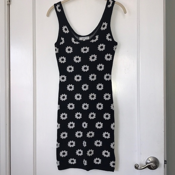 Opening Ceremony Dresses & Skirts - Opening Ceremony floral knit dress